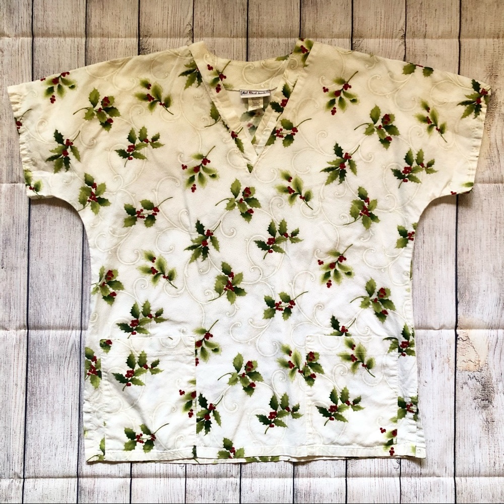 ▪️Mistletoe Scrub Top▪️